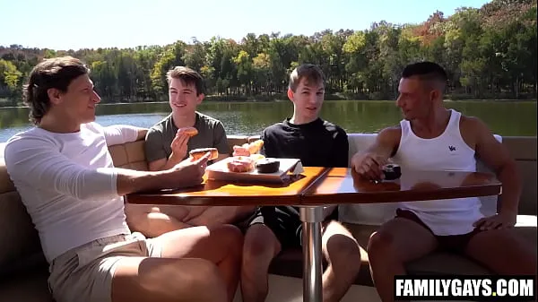Grote Step daddies foursome fuck gay step sons on a boat trip warme buis