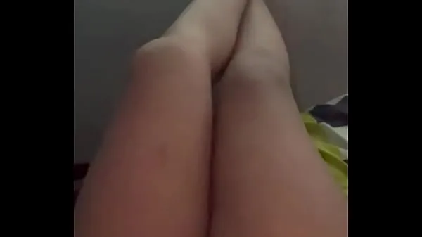 大きなriding with her feet up温かいチューブ