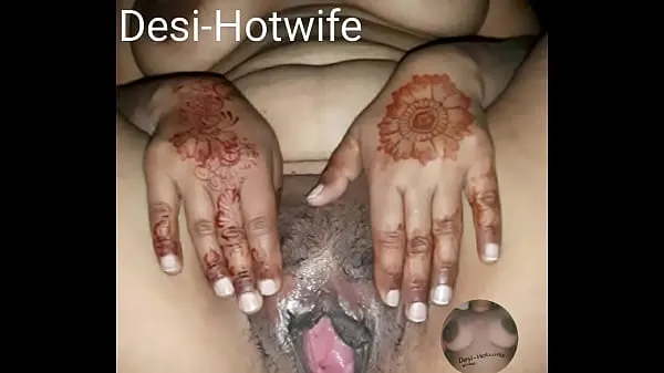 ใหญ่ Desi milf bhabhi nadia showing big boobs and fucking hot pussy ท่ออุ่น