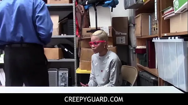 CreepyGuard - Black Tiny Teen Fucked By Guard- Arie Faye أنبوب دافئ كبير