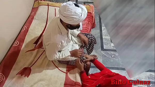बड़ी This horny stepfather didnt spare his newly married stepdaughter when she was home alone. He convinced her to suck his cock and then gradually progressed to fuck her shamelessly गर्म ट्यूब
