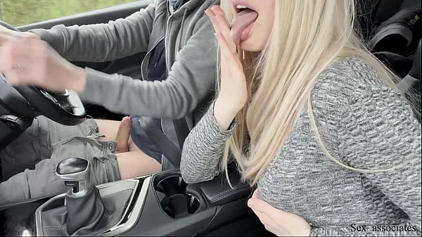 بڑی Amazing handjob while driving!! Huge load. Cum eating. Cum play گرم ٹیوب