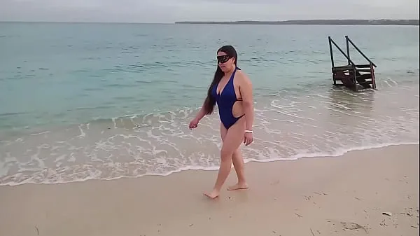My Stepmother Asked Me To Take Some Pictures Of Her On The Beach The Next Day We Walked And Alone I Filled Her With Cum In Front Of The Sea 2 FULLONXRED Tabung hangat yang besar