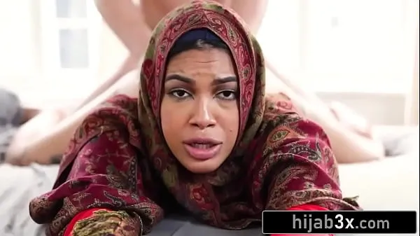 Big Muslim Stepsister Takes Sex Lessons From Her Stepbrother (Maya Farrell warm Tube