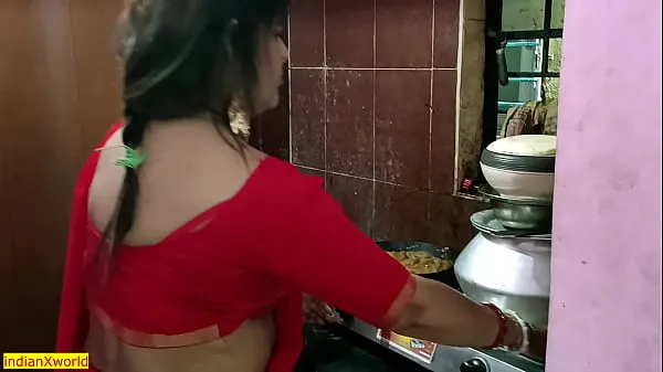 Velká Indian Hot Stepmom Sex with stepson! Homemade viral sex teplá trubice