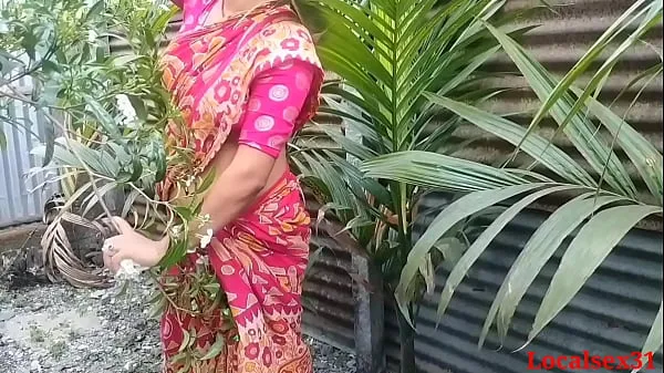 大Bengali Desi Bhabhi Outdoor Chudai Devar Ke Saath red Saree main (Official Video By Localsex31暖管