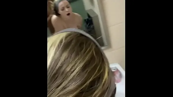 Nagy Cute girl gets bent over public bathroom sink meleg cső