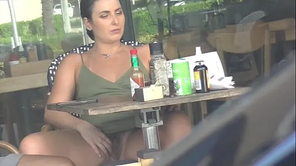 Grote Cheating Wife Part 3 - Hubby films me outside a cafe Upskirt Flashing and having an Interracial affair with a Black Man warme buis