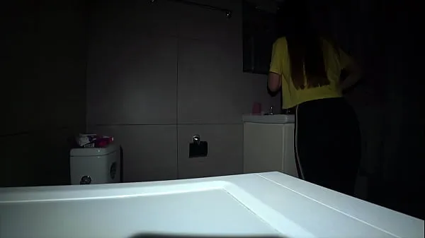 Velika Real Cheating. Lover And Wife Brazenly Fuck In The Toilet While I'm At Work. Hard Anal topla cev