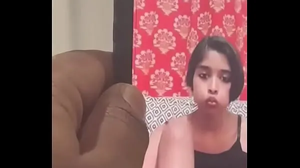 Indian College girl show and masturbate Tabung hangat yang besar