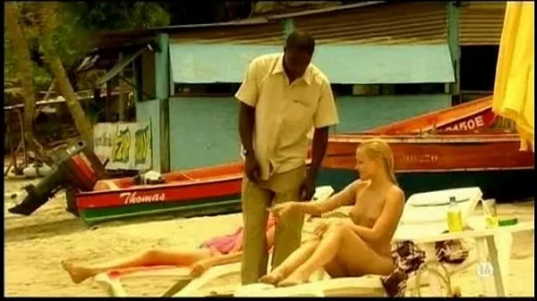 Suuri Young blonde white girl with black lover - Interracial Vacation lämmin putki