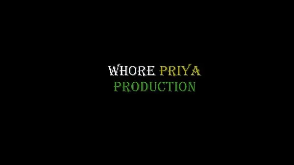 Duża Priya was undressed before fucking her pussy! Non nude video! F4 & F5 ciepła tuba