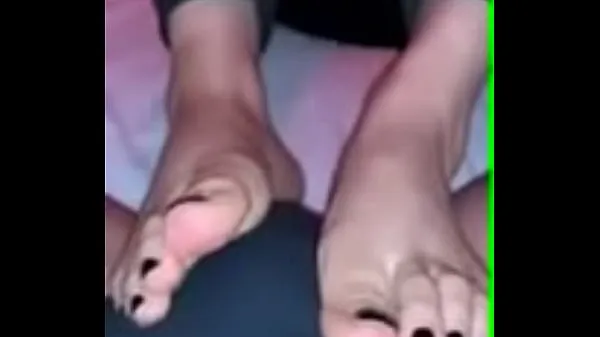 Stort Pleasurable Penis Massage with Cute Asian Feet varmt rør