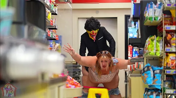 Stort Horny BBW Gets Fucked At The Local 7- Eleven varmt rør