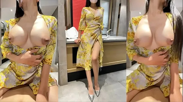 Velká The "domestic" goddess in yellow shirt, in order to find excitement, goes out to have sex with her boyfriend behind her back! Watch the beginning of the latest video and you can ask her out teplá trubice