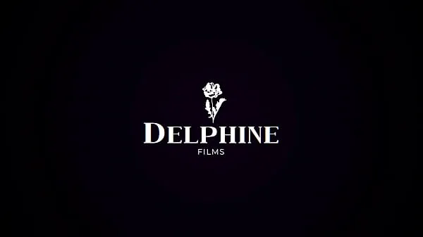 Veľká Delphine Films- Bombshell Tiffany Watson Fucks Her Bodyguard teplá trubica