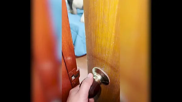 Ống ấm áp What the fuck! - I should never have opened this door lớn