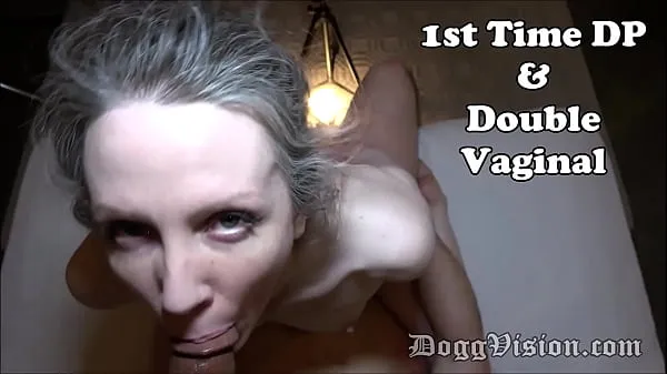 1st Time DP and Double Vaginal for Skinny MILF Tiub hangat besar
