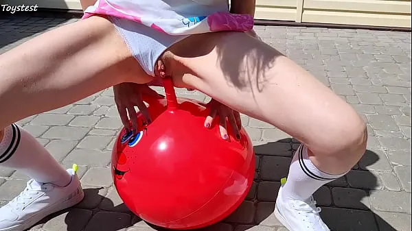 Horny Stepsister Riding Fitness Ball with DOUBLE PENETRATION أنبوب دافئ كبير