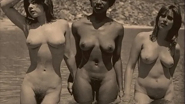 बड़ी Vintage Interracial Lesbians गर्म ट्यूब
