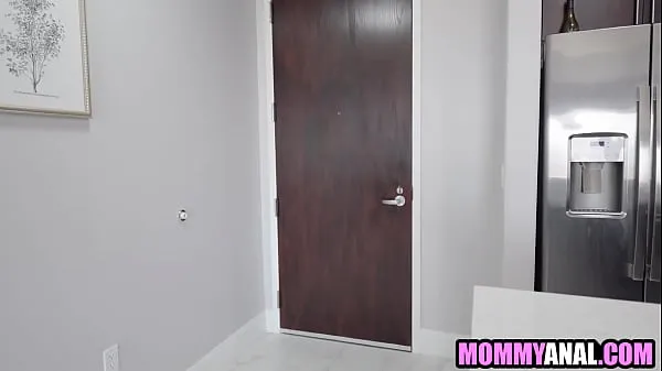 Step mom anal fucked by step son while on vacation أنبوب دافئ كبير