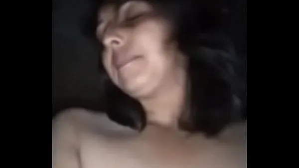 Grote big boobed aunty riding cock warme buis