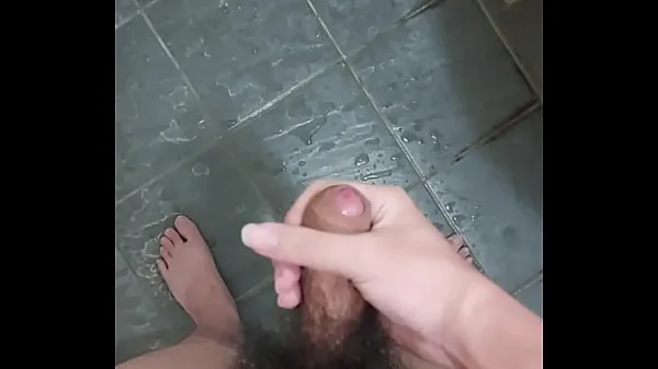 Cum before taking a shower أنبوب دافئ كبير