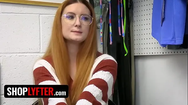 Stort Shoplyfter - Redhead Nerd Babe Shoplifts From The Wrong Store And LP Officer Teaches Her A Lesson varmt rör