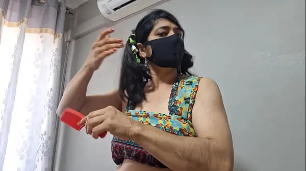 Big Desi girl on Webcam licking her pussy warm Tube