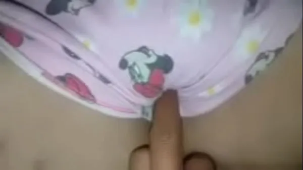 Velká Spreading the beautiful girl's pussy, giving her a cock to suck until the cum filled her mouth, then still pushing the cock into her clitoris, fucking her pussy with loud moans, making her extremely aroused, she masturbated twice and cummed a lot teplá trubice