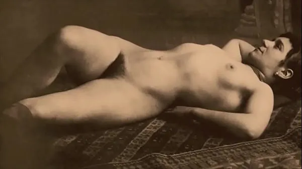 Two Centuries of Vintage Pornography Tabung hangat yang besar