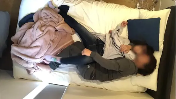 Big A scene of living together with her. I woke up in the morning and had sex with my girlfriend while lazing around warm Tube