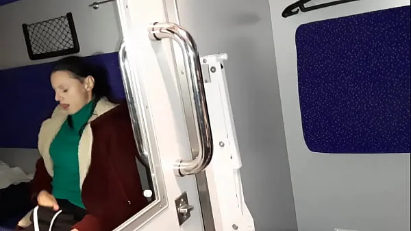 大A stranger and a fellow traveler and I cum in a train compartment暖管