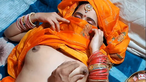 Karwa chauth special Indian cauple honeymoon Tiub hangat besar