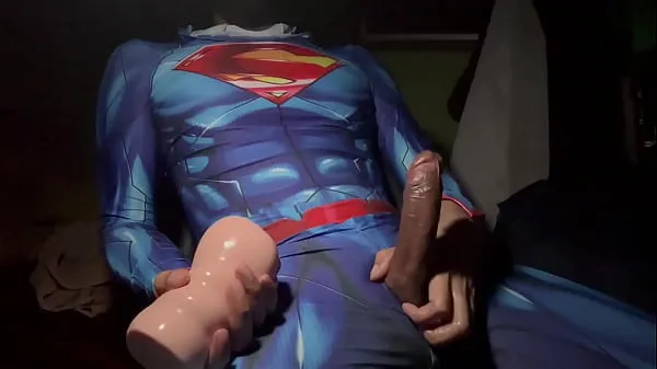 Grande Thai Superman and the sex toy tubo quente