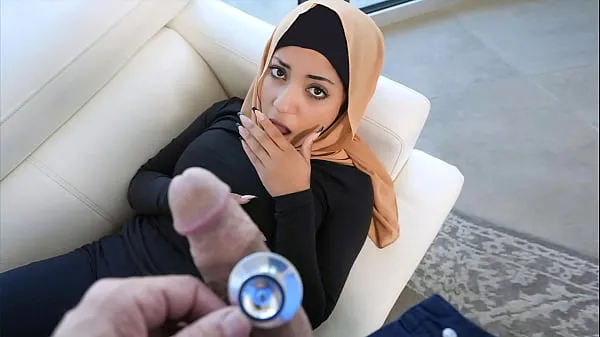 Big Filthy Rich Has an Easy Solution for The Hungry Babe During Her Fasting - Hijablust warm Tube