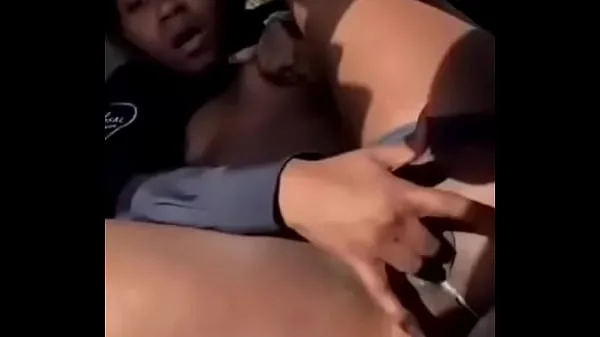 Masturbating inside my car Tabung hangat yang besar