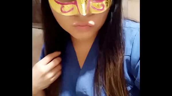 Stort NURSE PORN!! IN GOOD TIME!! THIS IS THE FULL VIDEO OF THE NURSE WHO COMES HOME HAPPY SINGING REGUETON AND TOUCHING HER SEXY BODY. FREE REAL PORN. THIS WOMAN'S VAGINA IS VERY EXCITING varmt rør