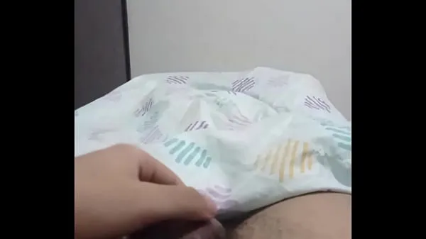 Big I pee on my bed with my small flaccid penis warm Tube