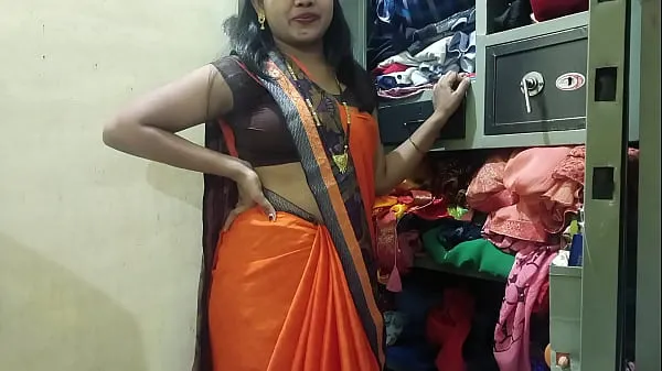 بڑی Took off the maid's saree and fucked her (Hindi audio گرم ٹیوب