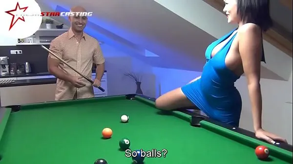 Velika Wild sex on the pool table topla cev