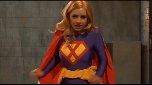 Stort Supergirl heroine cosplay varmt rør