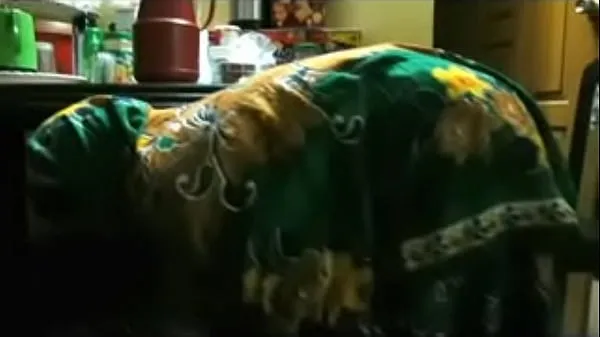 Grote Bangladeshi maid warme buis